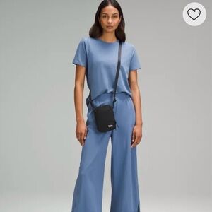 Lululemon Black Cross Body Bag (brand new)